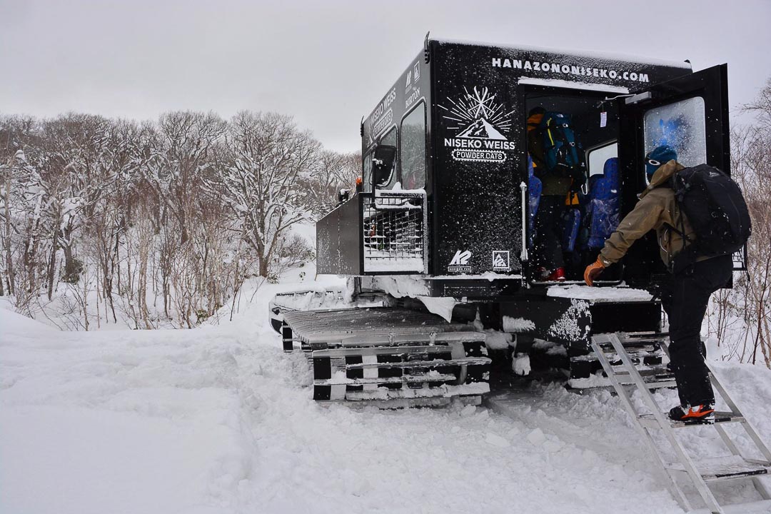 Niseko Weiss Powder Cats Cat Skiing